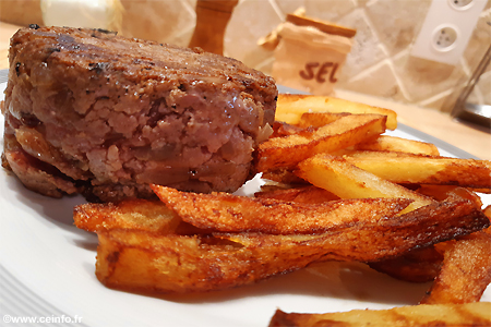 Recette Steak haché amélioré aux oignons, anis, cannelle et coriandre 