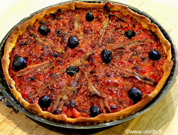 Recette Tarte à la tomate (tomates, oignons, anchois) 