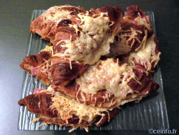 Recette Croissants au jambon et béchamel - Recette [Facile] 
