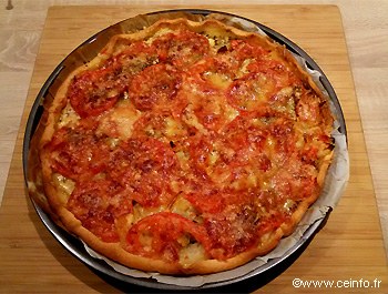 Recette La tarte Marianne - Moutarde, oignons, tomates, comté 