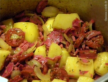 Recette Pois chiches aux lardons, chorizo et pommes de terre 