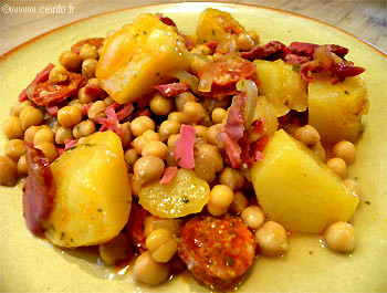 Recette Pois chiches aux lardons, chorizo et pommes de terre 