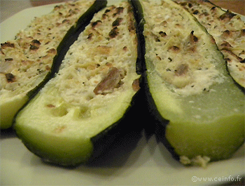 Recette Courgettes farcies au fromage de chèvre et échalotes 