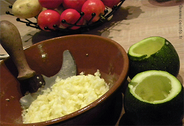 Recette Courgettes rondes farcies au bœuf 