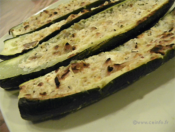 Recette Courgettes farcies au fromage de chèvre et échalotes 