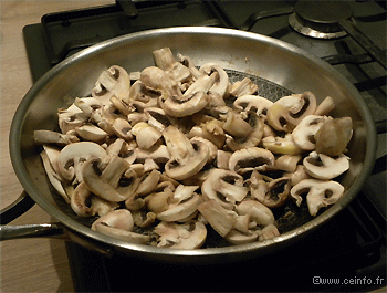 Recette Gratin de spaghettis champignons, lardons, oignons, poivrons 