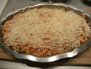 Recette Spaghettis gratinés à la sauce tomate 