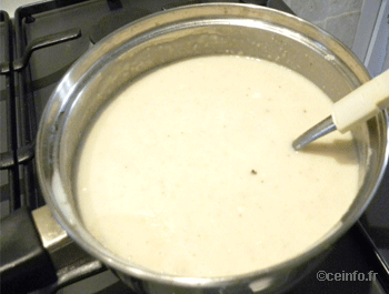 Recette Cassolette de fruits de mer et sa sauce blanche aux champignons - [Recette facile] 