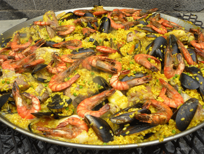 Paella Au Feu De Bois Recettes A Base De Riz