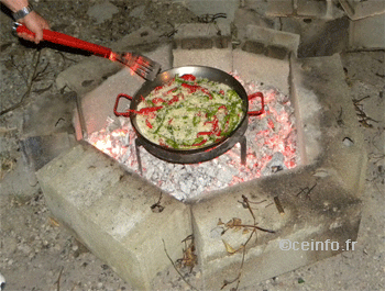 Recette Paëlla au feu de bois 